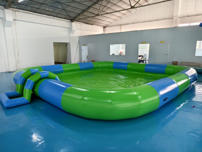 Надувной аквапарк "Амазонка" 13*7*7 м 