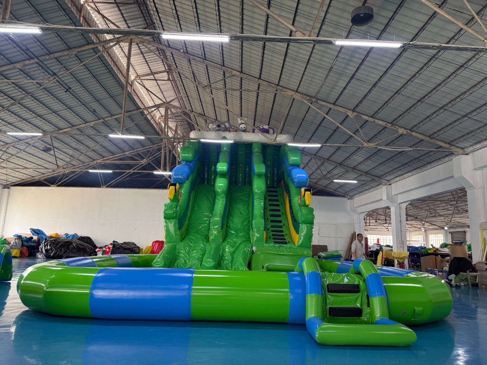 Надувной аквапарк 