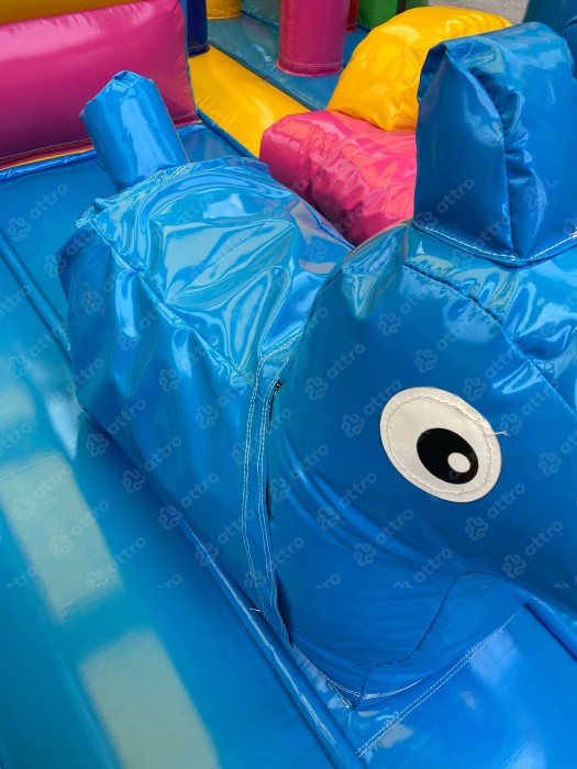 Надувной батут "Игры с Миньонами под крышей" 12*6*7 м