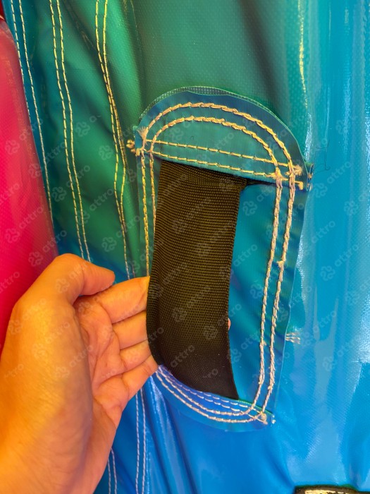 Надувной батут "Игры с Миньонами под крышей" 12*6*7 м