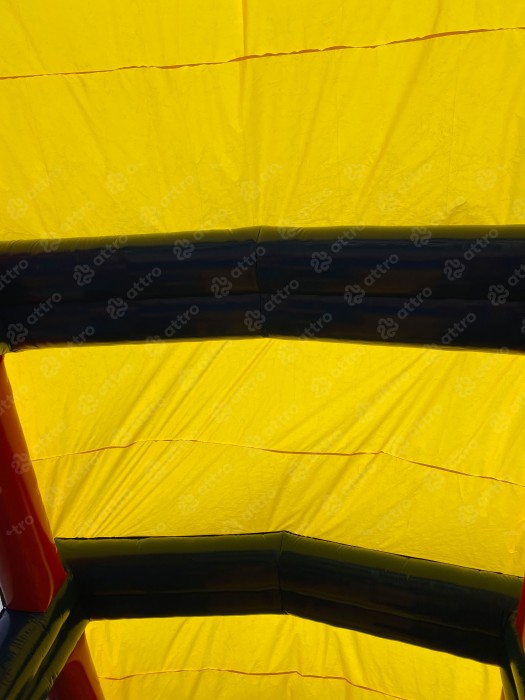 Надувной батут "Игры с Миньонами под крышей" 12*6*7 м