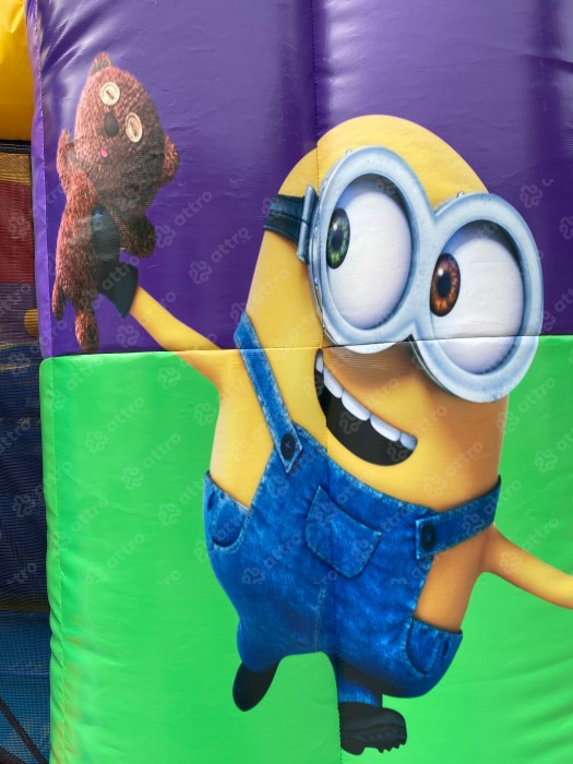 Надувной батут "Игры с Миньонами под крышей" 12*6*7 м