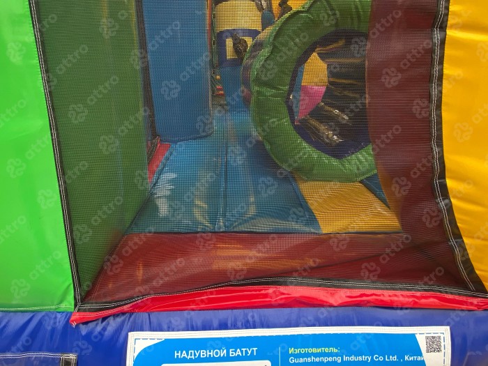 Надувной батут "Игры с Миньонами под крышей" 12*6*7 м