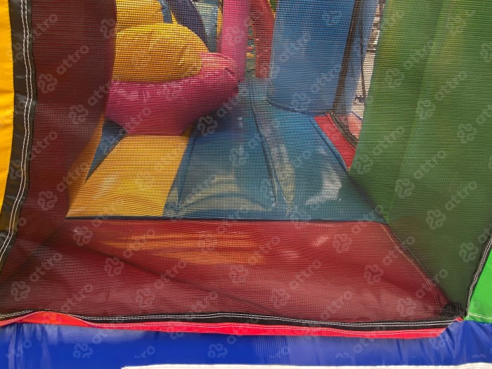 Надувной батут "Игры с Миньонами под крышей" 12*6*7 м