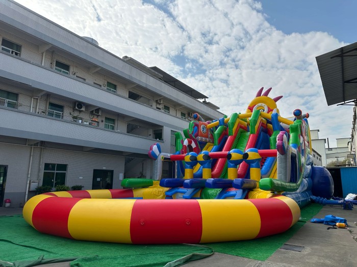 Надувной аквапарк "Наутилус" 21,5*12*11,4 м