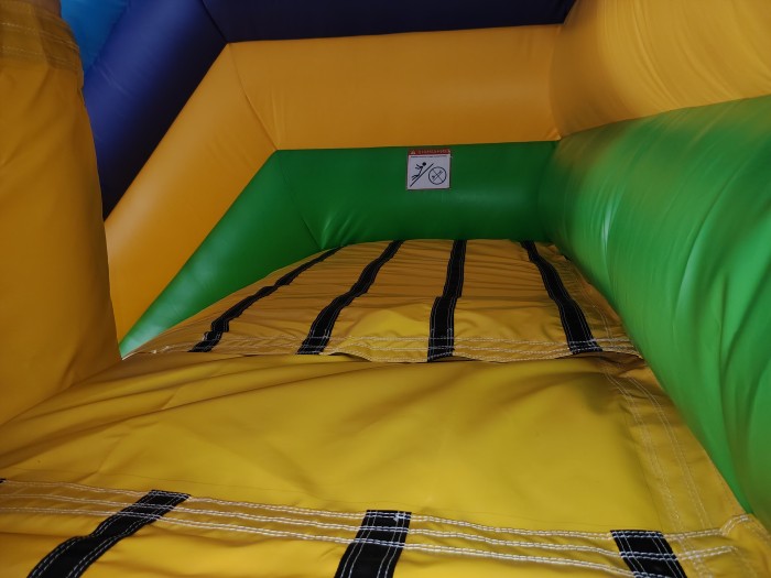 Надувной батут «Сафари с иллюминаторами»  16*9,5*7 м