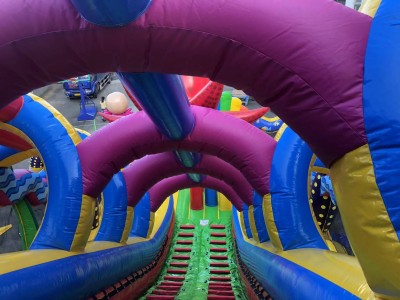 Надувная горка "Мега риф" 14*7*10 м