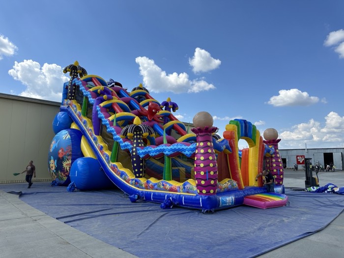 Надувная горка "Мега риф" 14*7*10 м