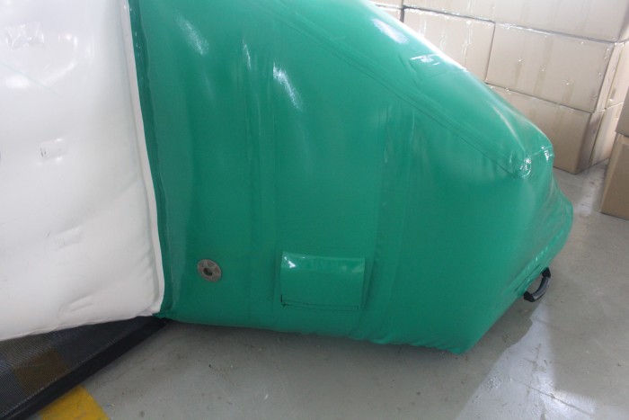 Надувная игра "Битва на воде" 6,8*2*1 м