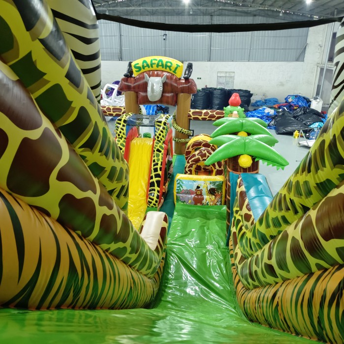 Надувной батут "Сафари" 14*7*6,6 м