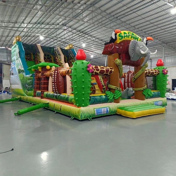 Надувной батут "Сафари" 14*7*6,6 м