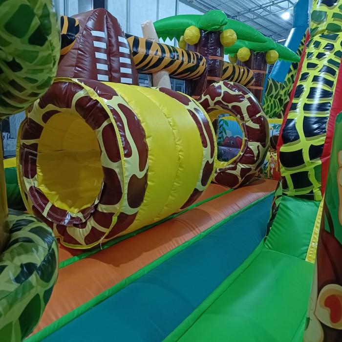 Надувной батут "Сафари" 14*7*6,6 м