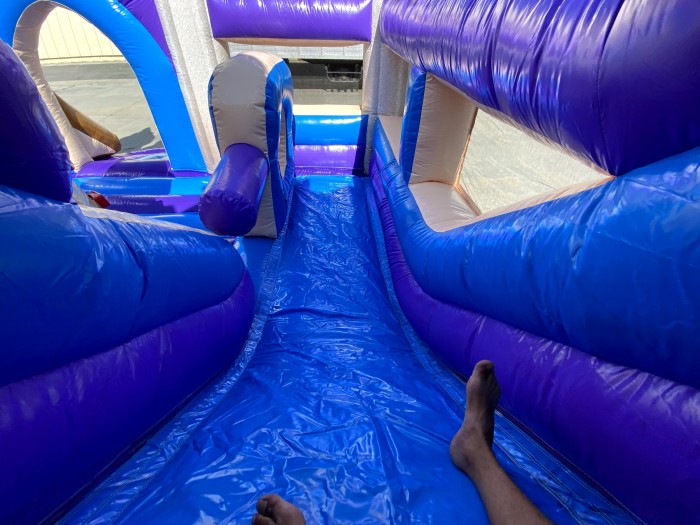 Надувной батут "Крепость" 8*8*6 м