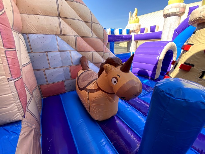 Надувной батут "Крепость" 8*8*6 м