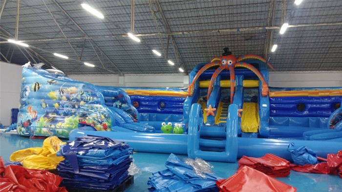 Надувной аквапарк "Маяк" 21,5*11,4*5,7 м