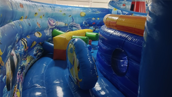 Надувной аквапарк "Маяк" 21,5*11,4*5,7 м