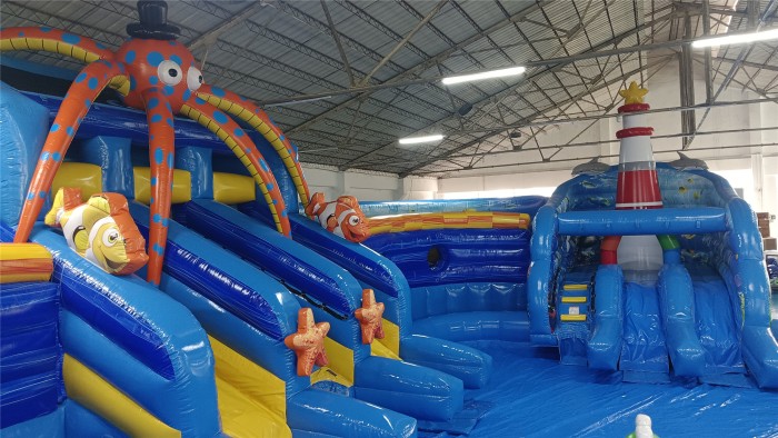 Надувной аквапарк "Маяк" 21,5*11,4*5,7 м