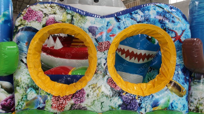 Надувной батут-робот "Акула каракула" 11*5*5 м