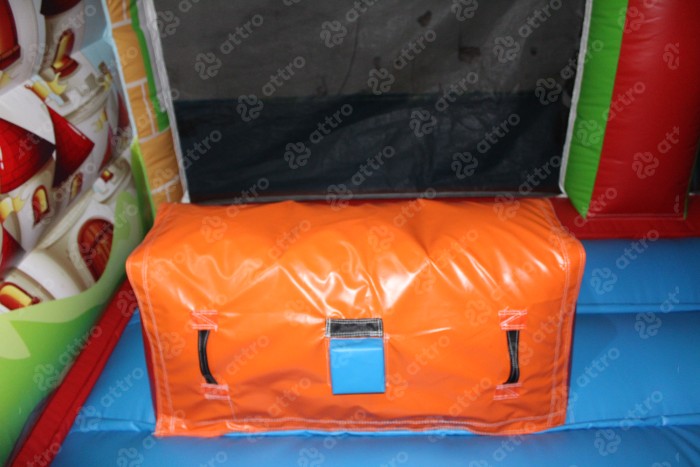 Надувной батут «Замок», размер 5*5*3 метров