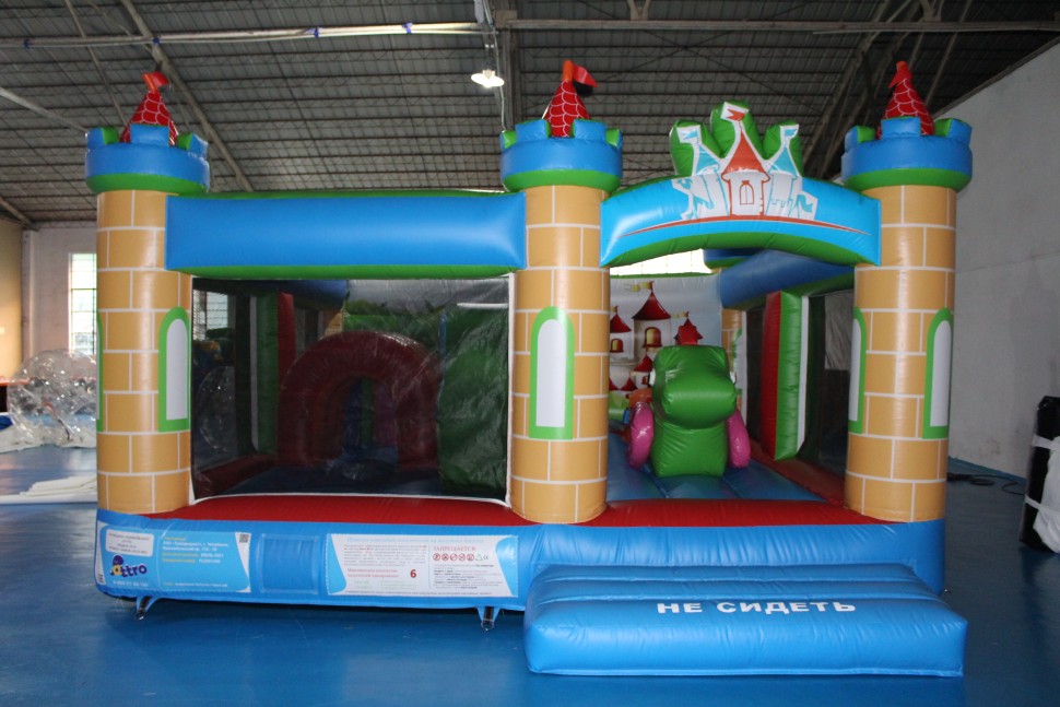 Надувной батут «Замок», размер 5*5*3 метров