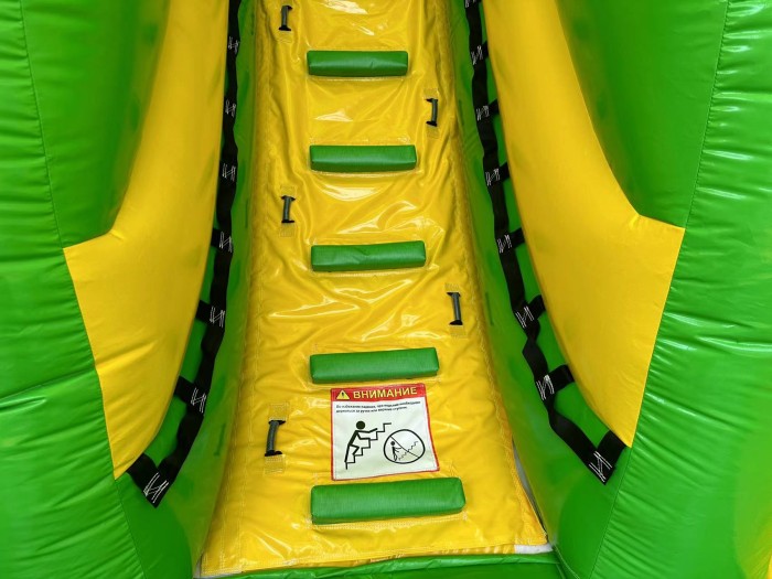 Надувной батутный парк "Лес чудес"  45*15*10 м