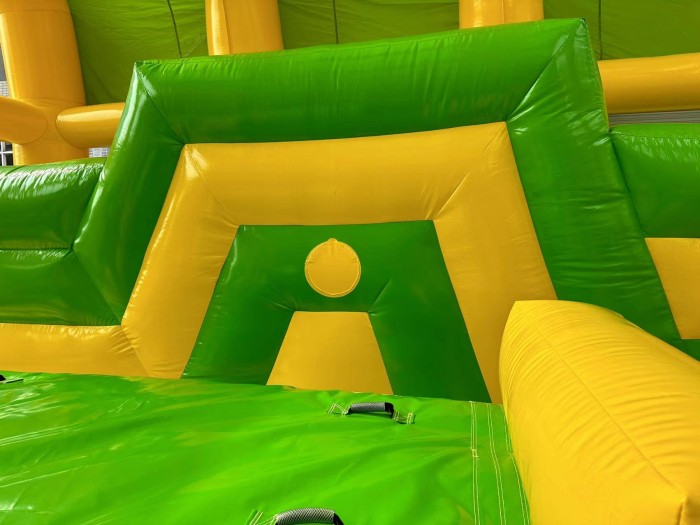 Надувной батутный парк "Лес чудес"  45*15*10 м