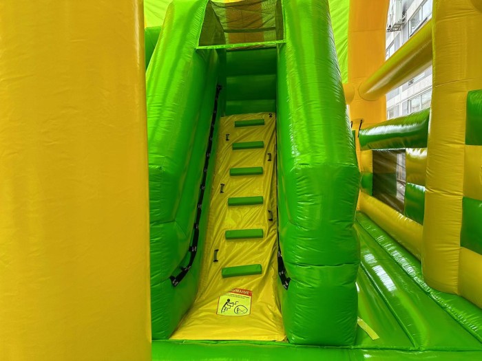 Надувной батутный парк "Лес чудес"  45*15*10 м