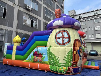 Надувной батут "Грибная полянка" 8*8*4,7 м
