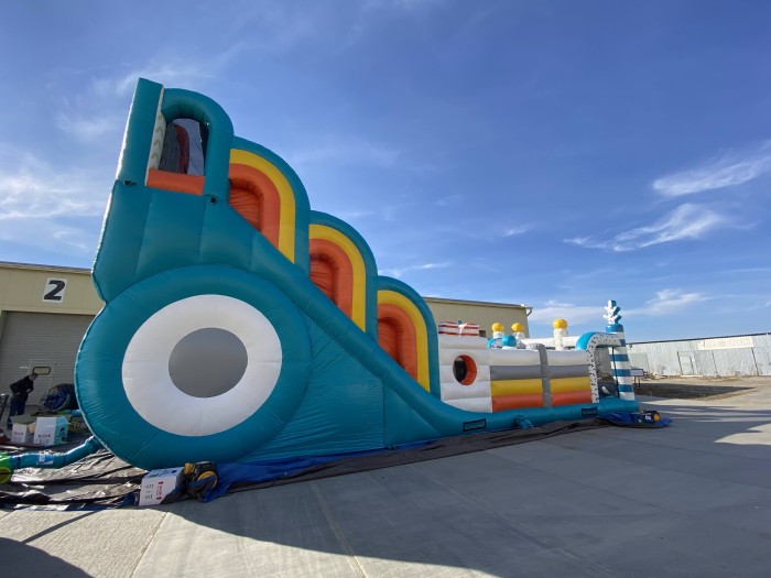 Надувной батут «Мегаполис» 17*9,5*9,1 м