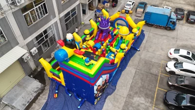 Надувная горка "Миньоны" 15,5*7,5*8,5 м
