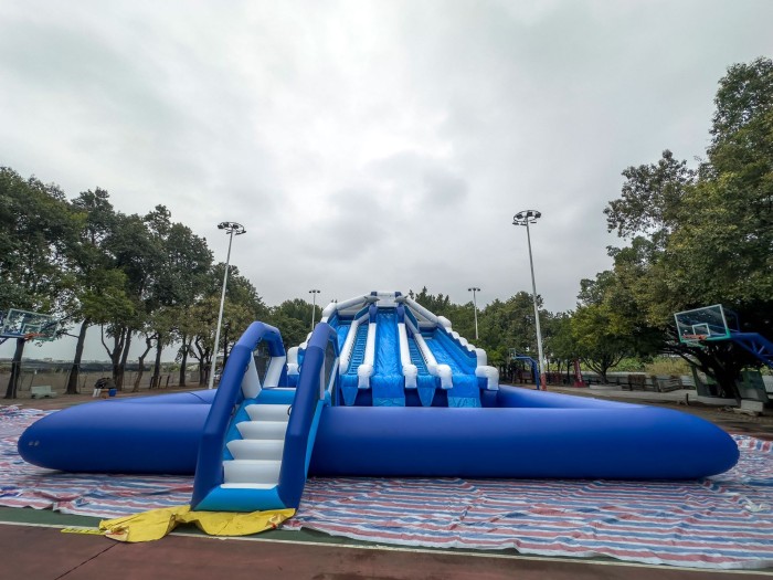 Надувной аквапарк "Трипл Дельфин" 21,5*12*8 м