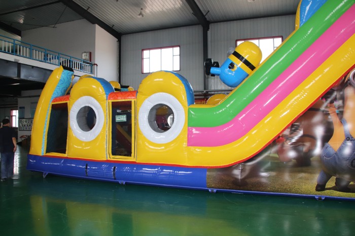 Надувной батут "Гадкий Я" 11*6*6 м