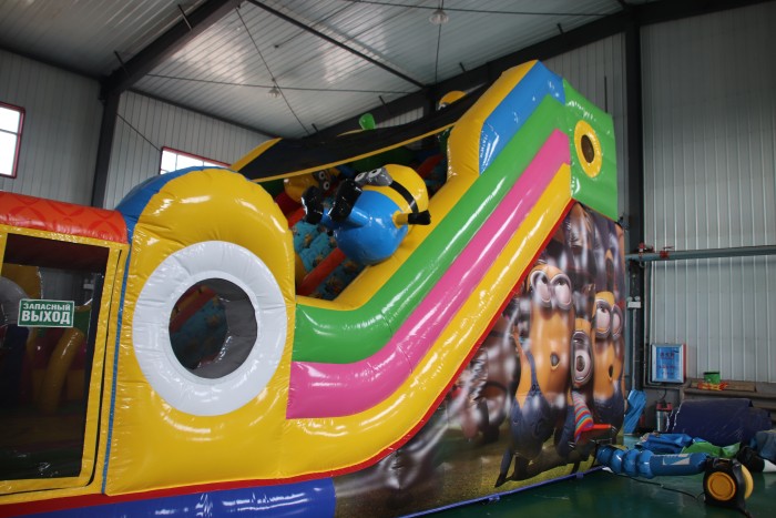 Надувной батут "Гадкий Я" 11*6*6 м