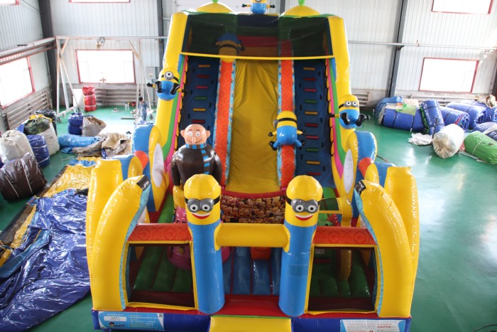 Надувной батут "Гадкий Я" 11*6*6 м