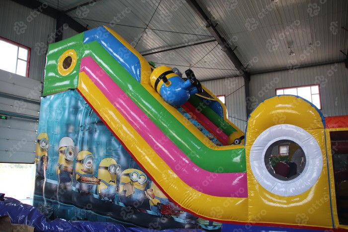 Надувной батут "Гадкий Я" 11*6*6 м