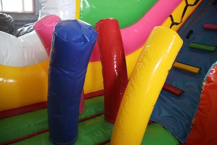 Надувной батут "Гадкий Я" 11*6*6 м