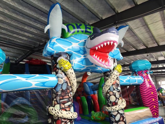 Надувной батут "Океан" 14*7*6,9 м