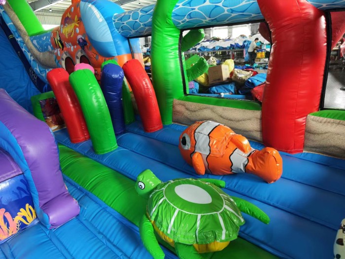 Надувной батут "Океан" 14*7*6,9 м