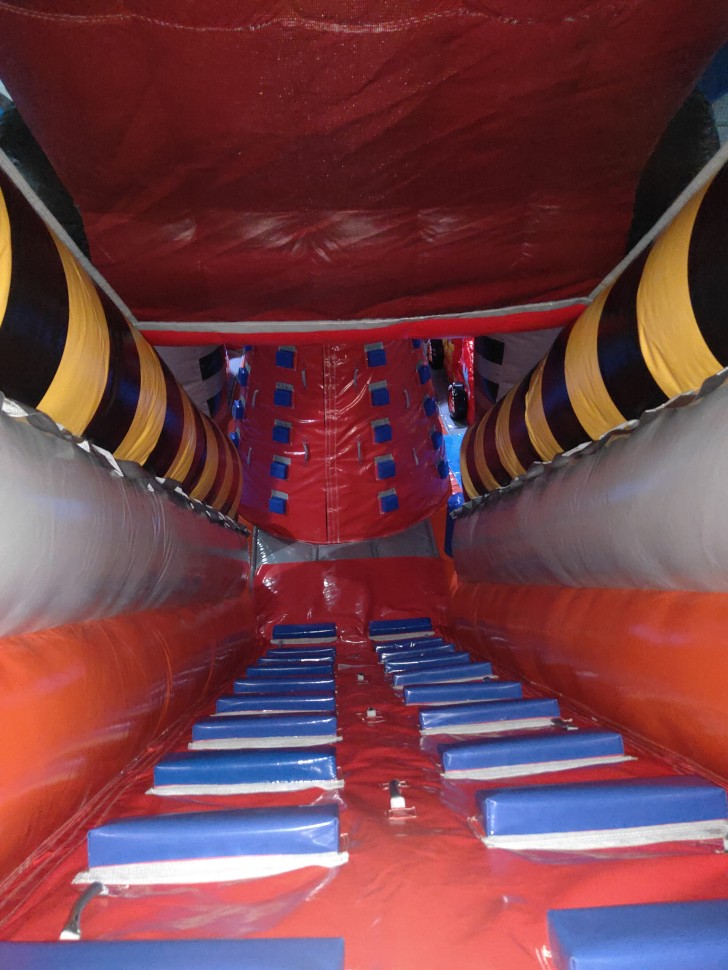 Надувная горка 