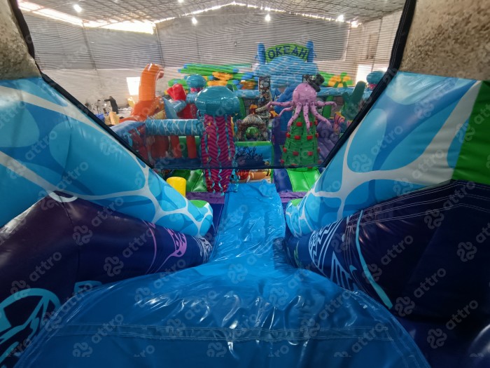 Надувной батут «Океан с иллюминаторами»  16*9,5*7 м