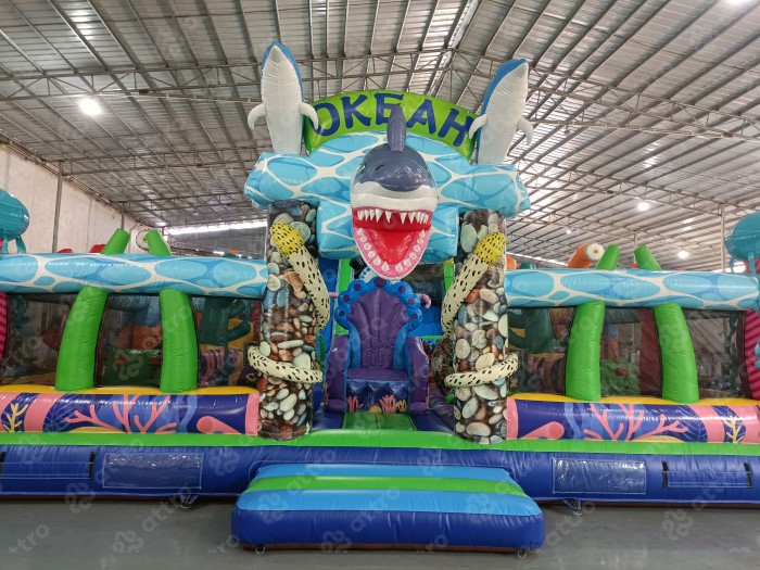 Надувной батут «Океан с иллюминаторами»  16*9,5*7 м