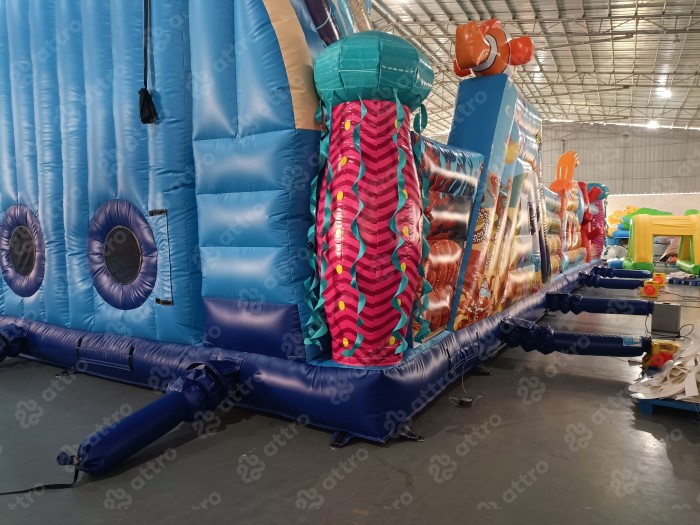 Надувной батут «Океан с иллюминаторами»  16*9,5*7 м