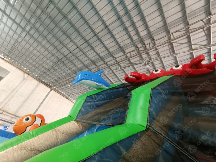 Надувной батут «Океан с иллюминаторами»  16*9,5*7 м