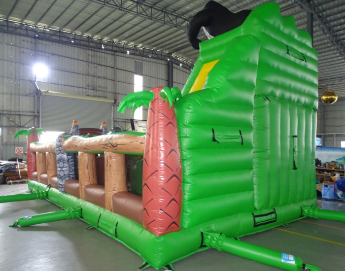 Надувной батут "Парк динозавров" 11*6*6,5 м
