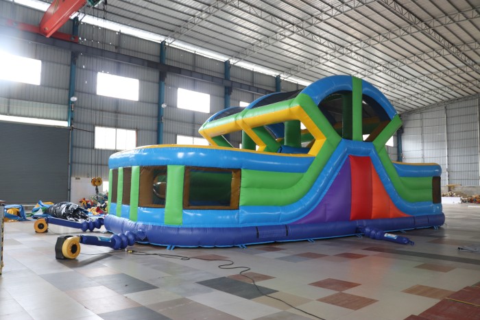 Надувная полоса препятствий "Малая"  13*6,5*4,5 м