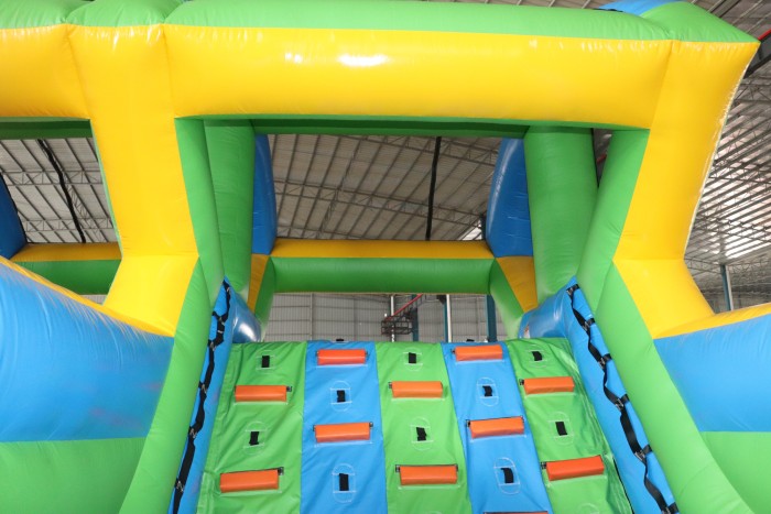 Надувная полоса препятствий "Малая"  13*6,5*4,5 м