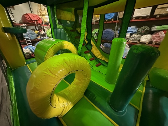 Надувной батут "Рентор джунгли" 5,5*4*4 м