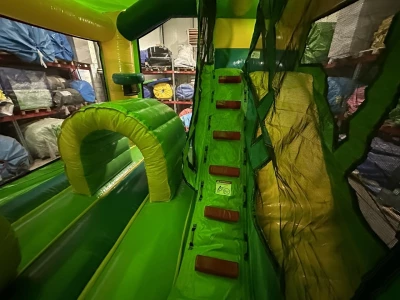 Надувной батут "Рентор джунгли" 5,5*4*4 м