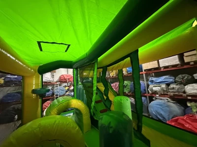 Надувной батут "Рентор джунгли" 5,5*4*4 м