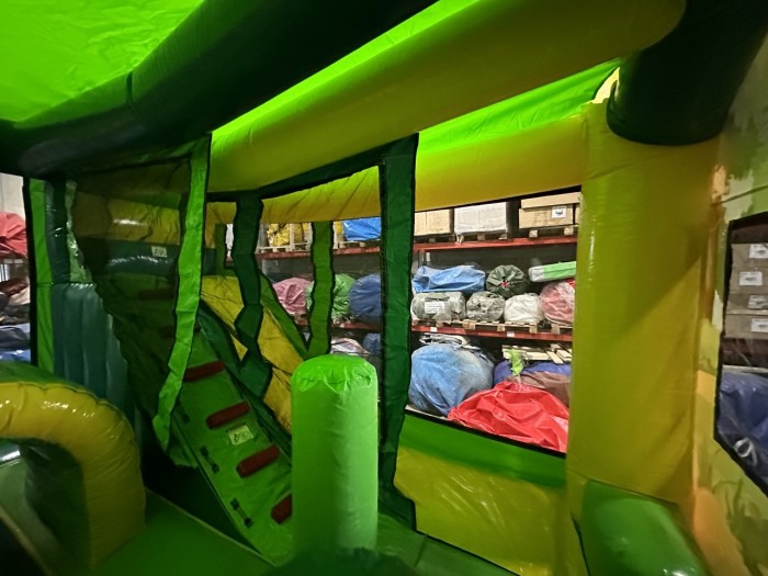 Надувной батут "Рентор джунгли" 5,5*4*4 м